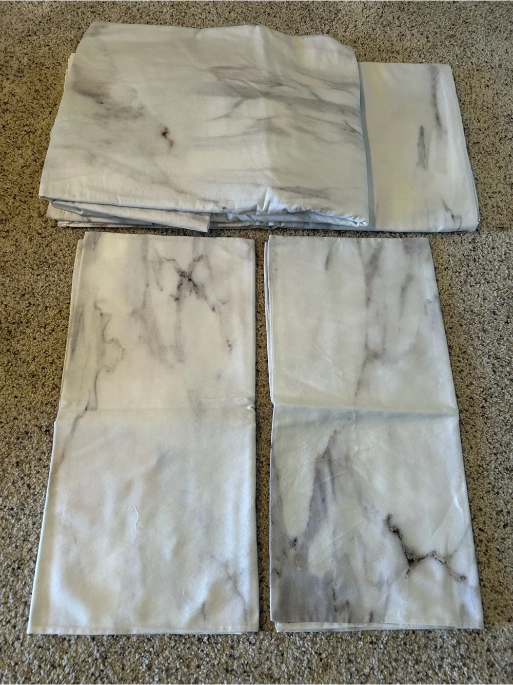 Marble-Print Bedding Set - White & Gray
